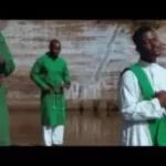 VIDEO: Mlindo The Vocalist – Kuyeka Ukukhanya ft. Mthunzi